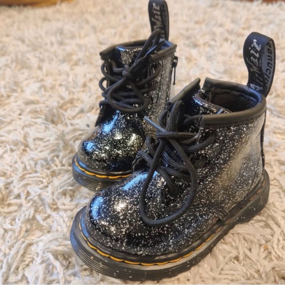 Dr. Martens Kids Black Glitter Lace-Up Ankle Boots